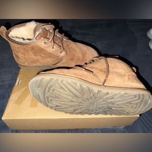 Men’s Ugg boots size 8